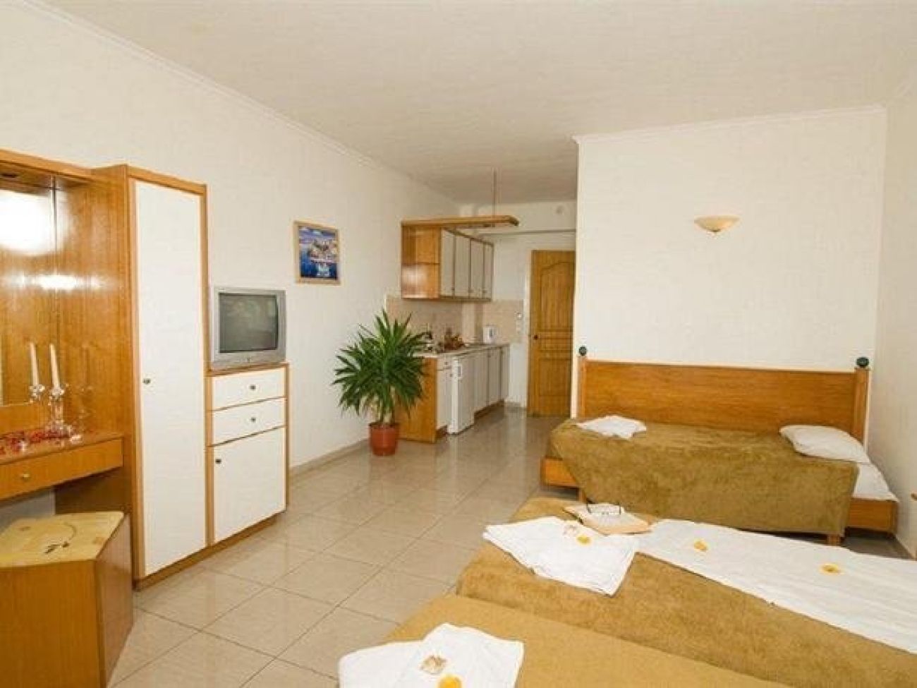 Plaza Pallas 3*