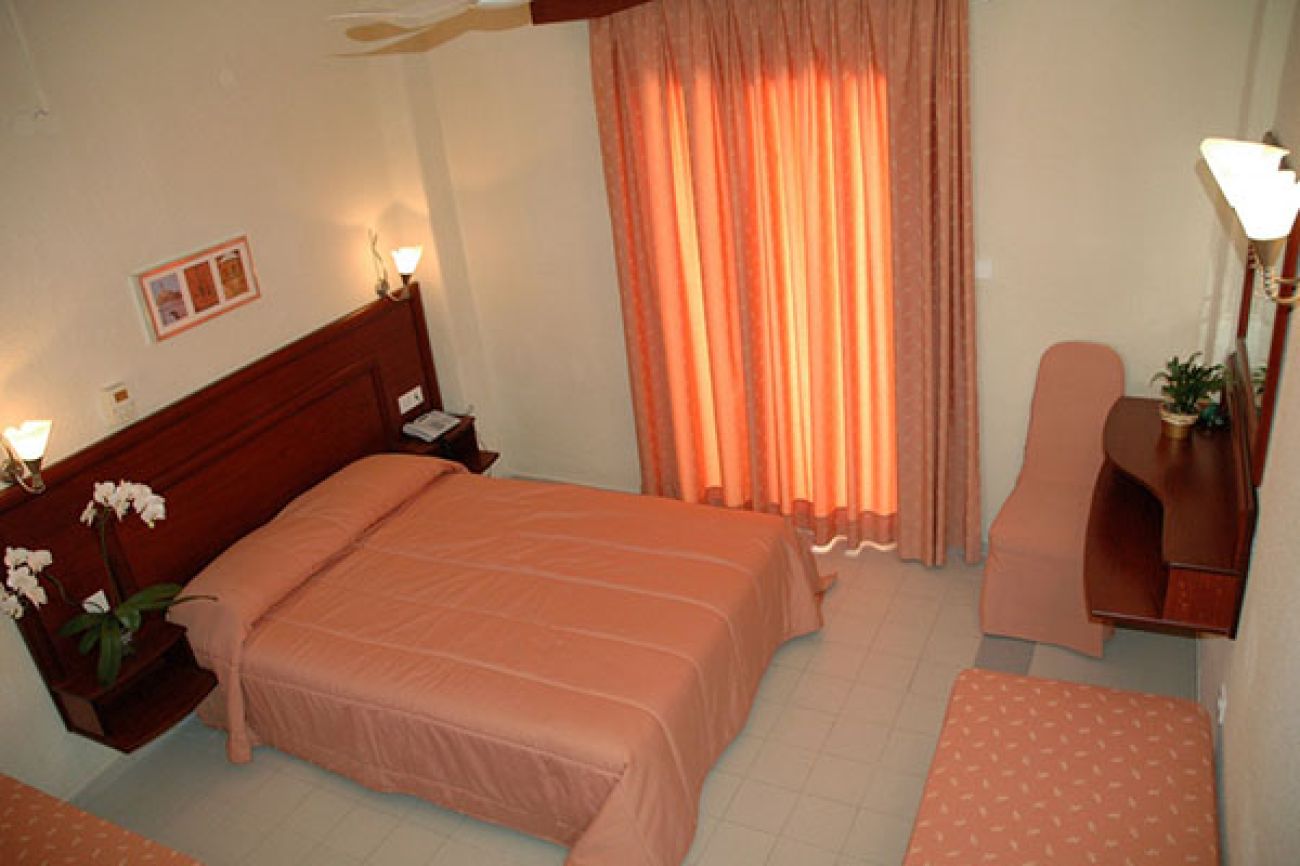 Loutra Beach hotel 3*