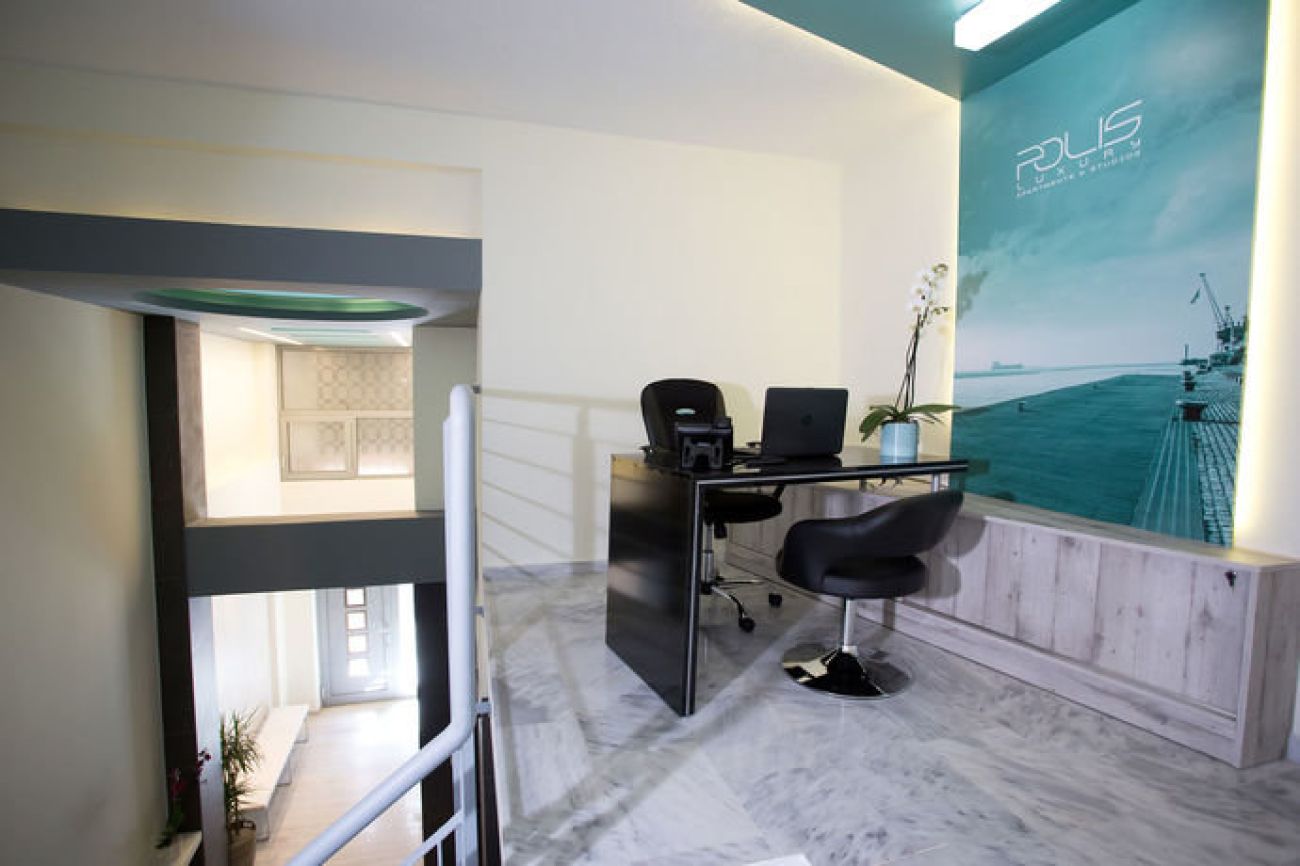 Polis Apartments