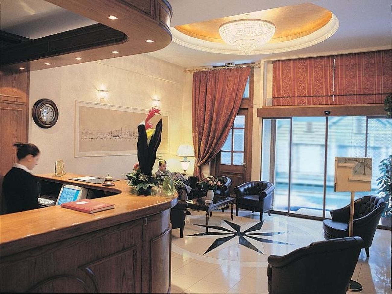 Minerva Premier Hotel 4*