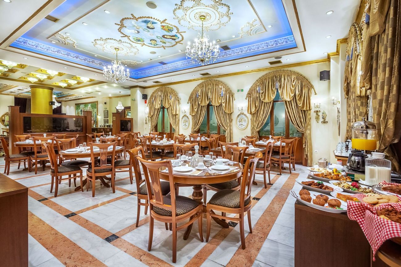 A. D. Imperial Palace 4*