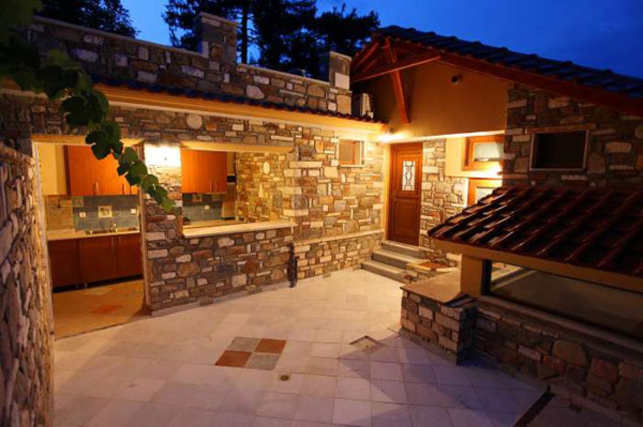 Castle Pontos Hotel 2*