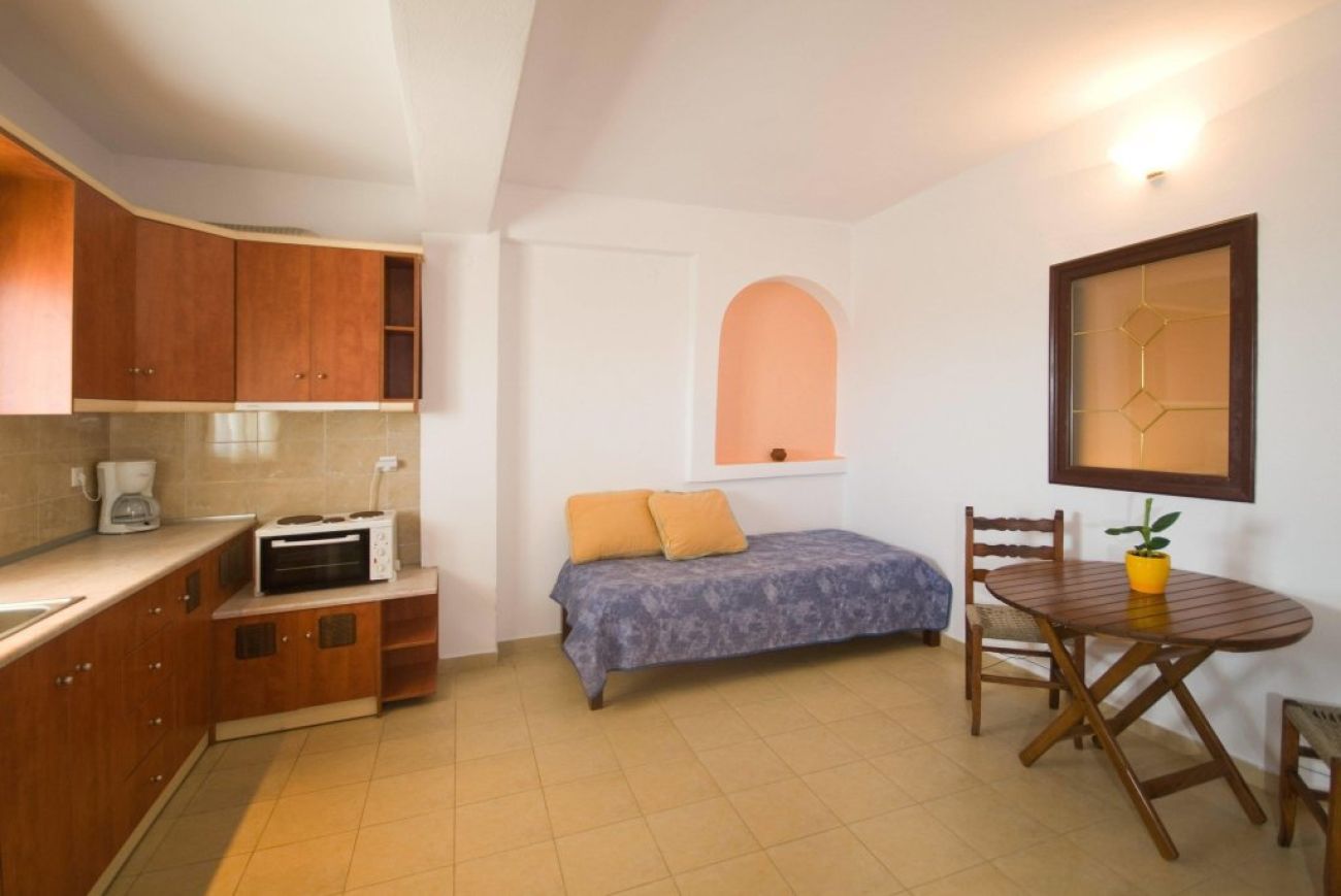 Anessis Santorini 3*