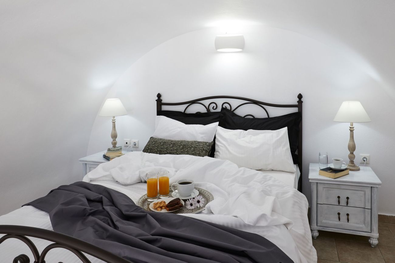 Golden East Hotel Santorini 4*