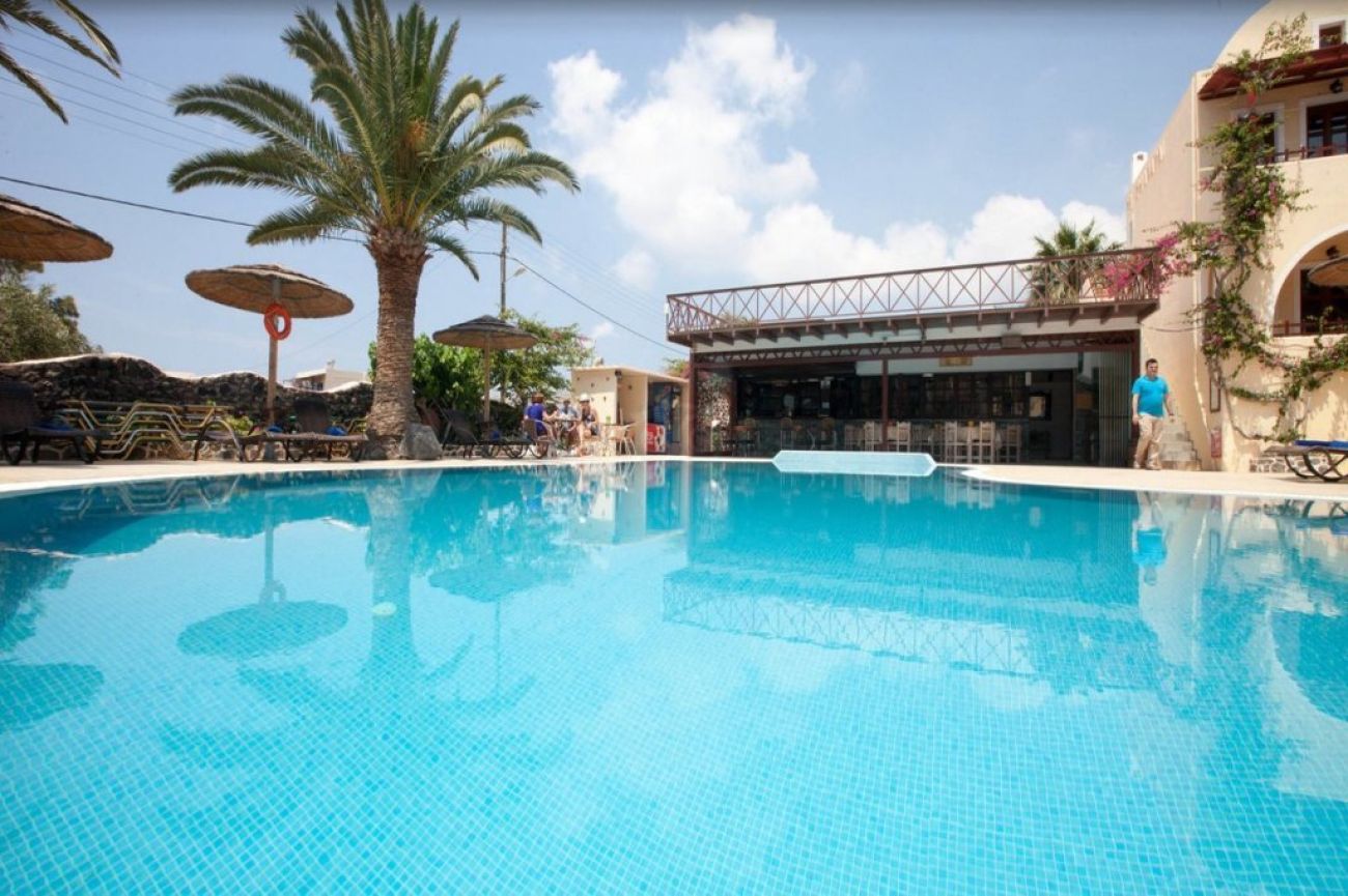 Smaragdi Hotel 3*