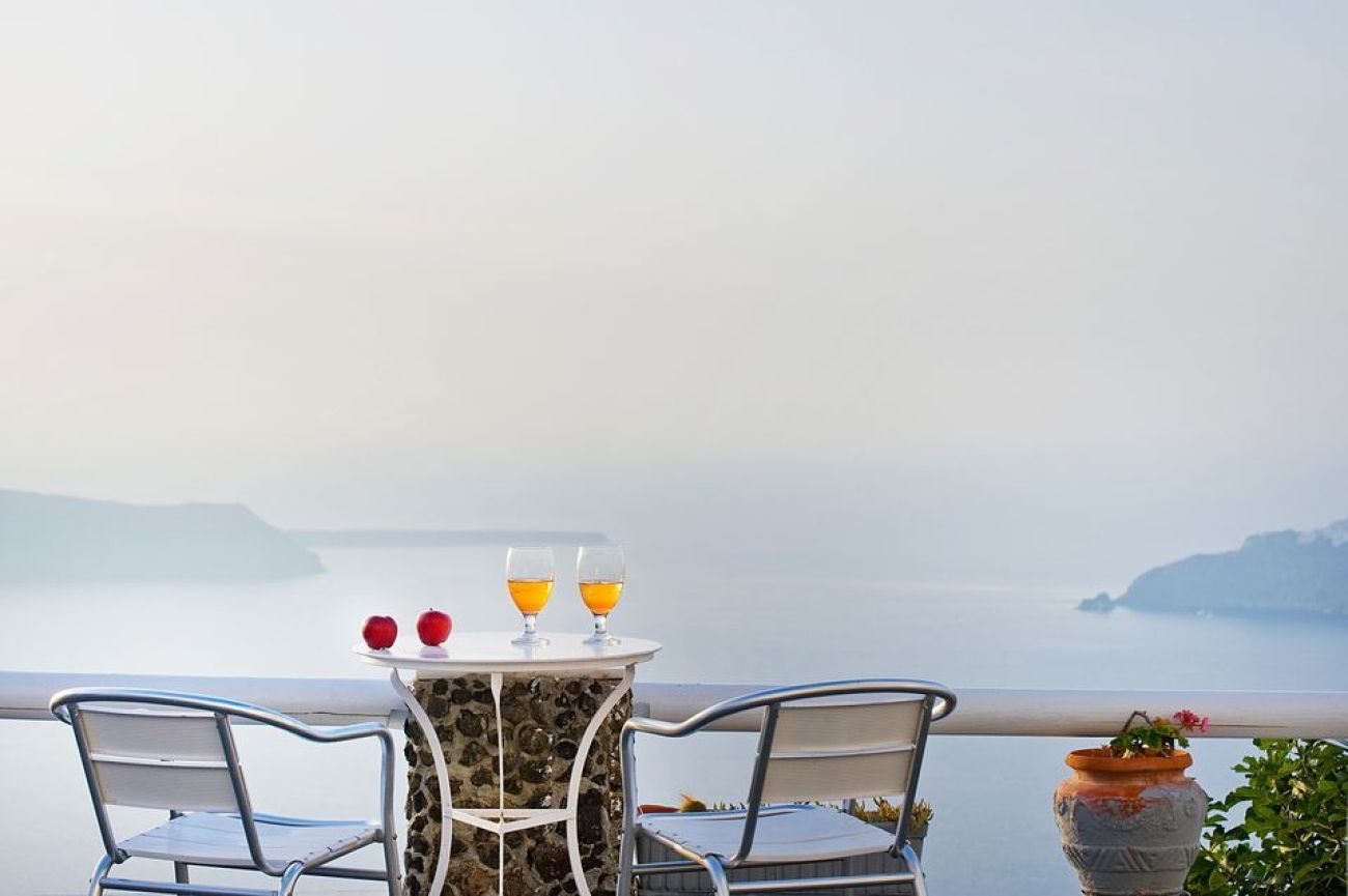 Katerina's Castle - Caldera Cave Hotel 3*