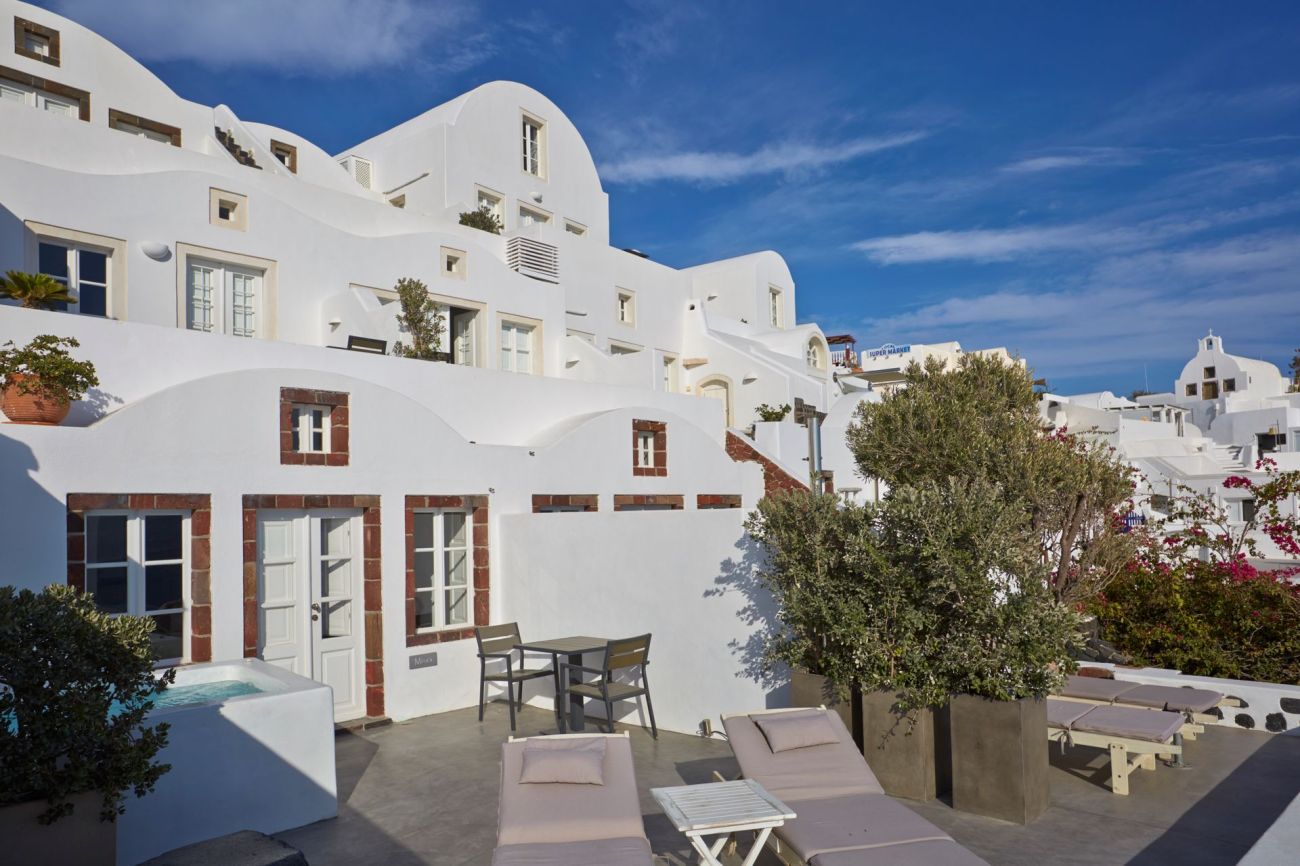 Atrina Santorini 4*