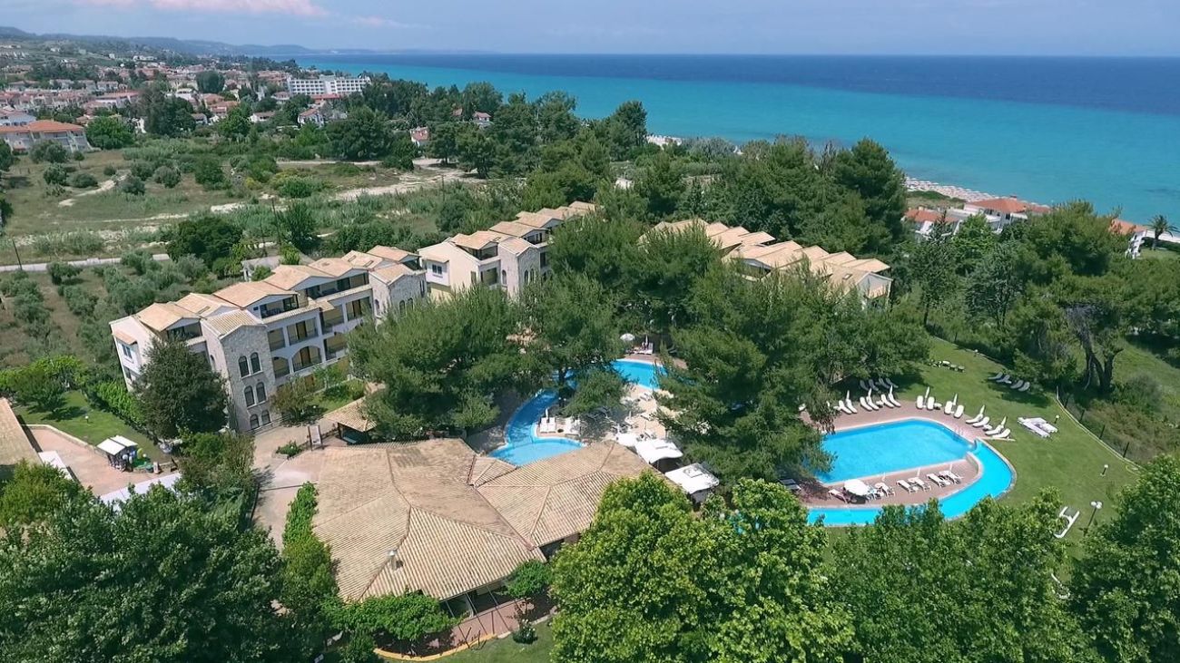 Lesse Hotel 4*