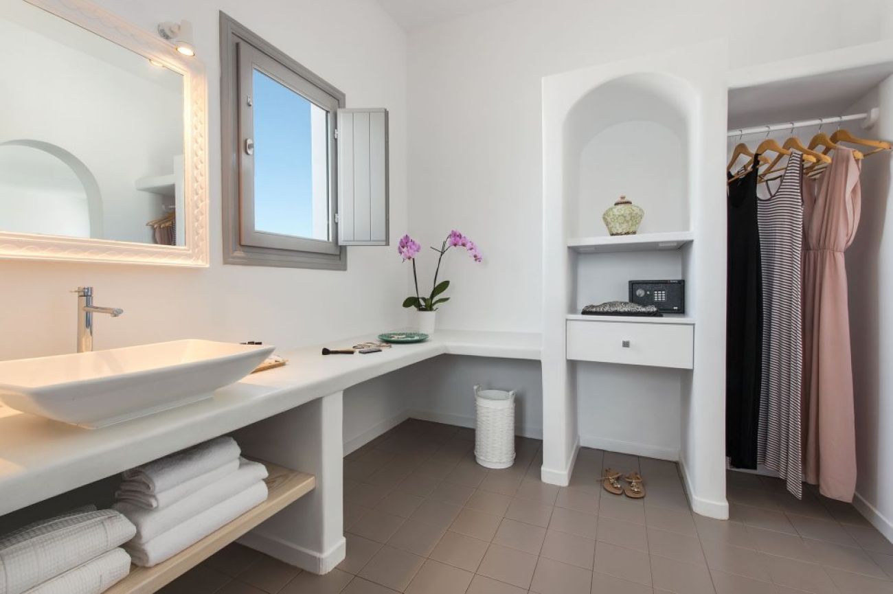 Villa Irini Fira Adults Only 3*