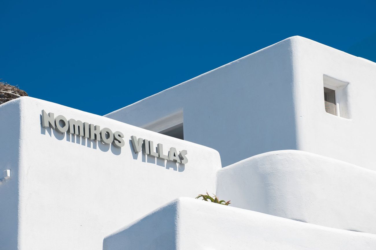 Nomikos Villas 4*