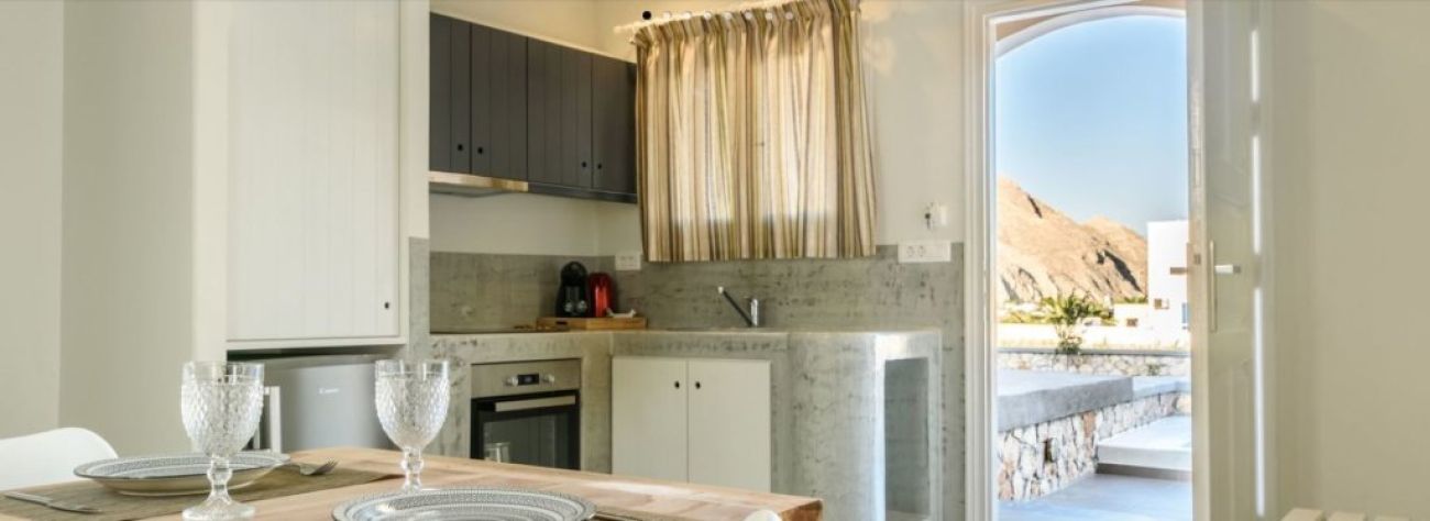 De_naxia Suites 3*