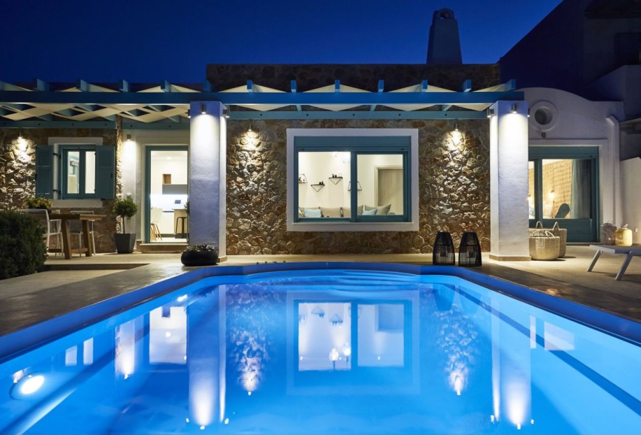 Almyriki Beach Villa 3*