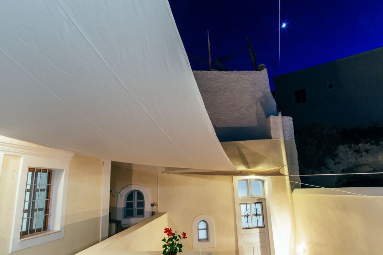 Day One Fira Mansion