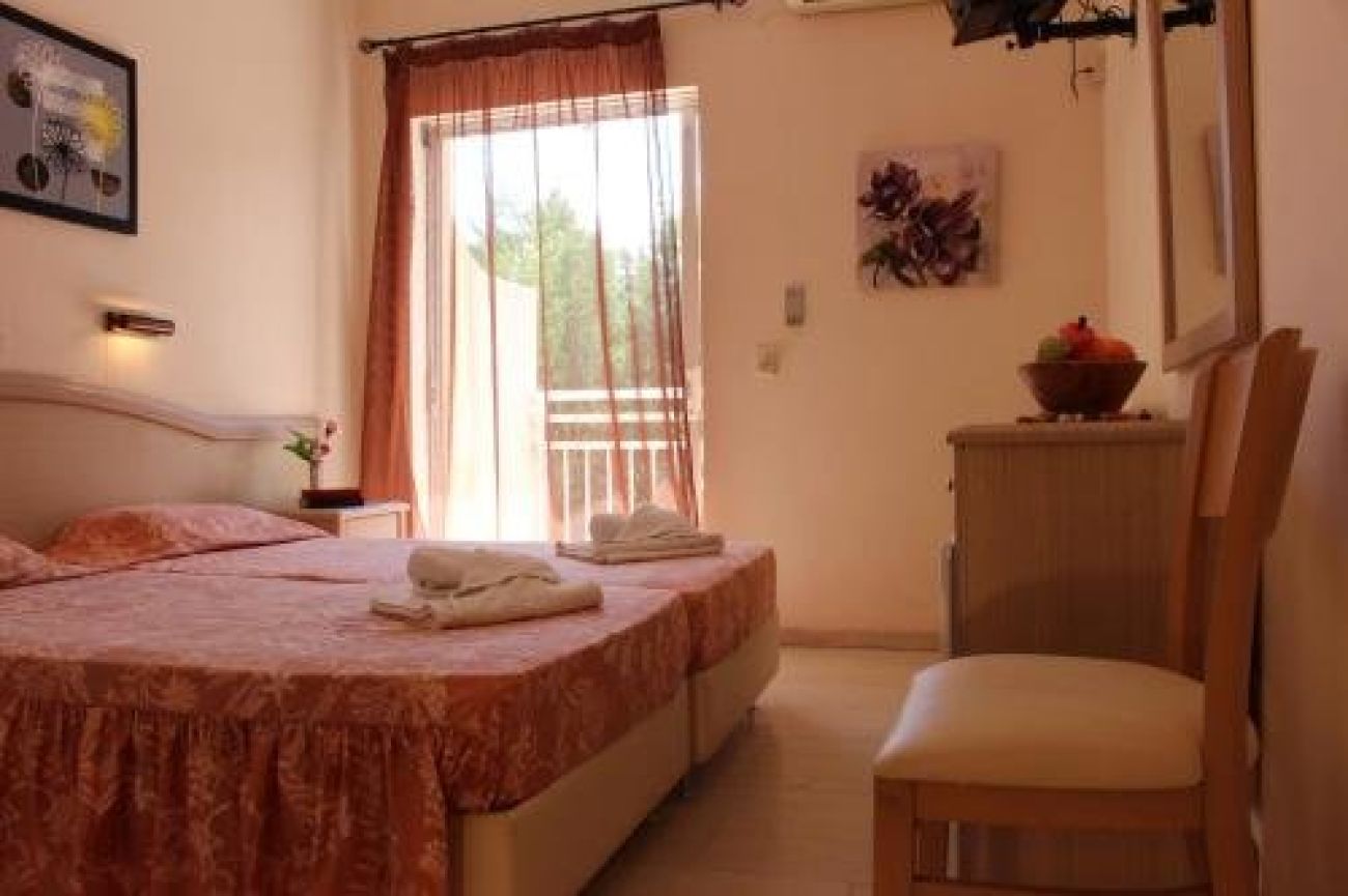 Primavera Hotel 2*