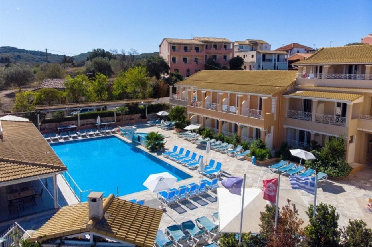 Kavos Plaza Resort 3*