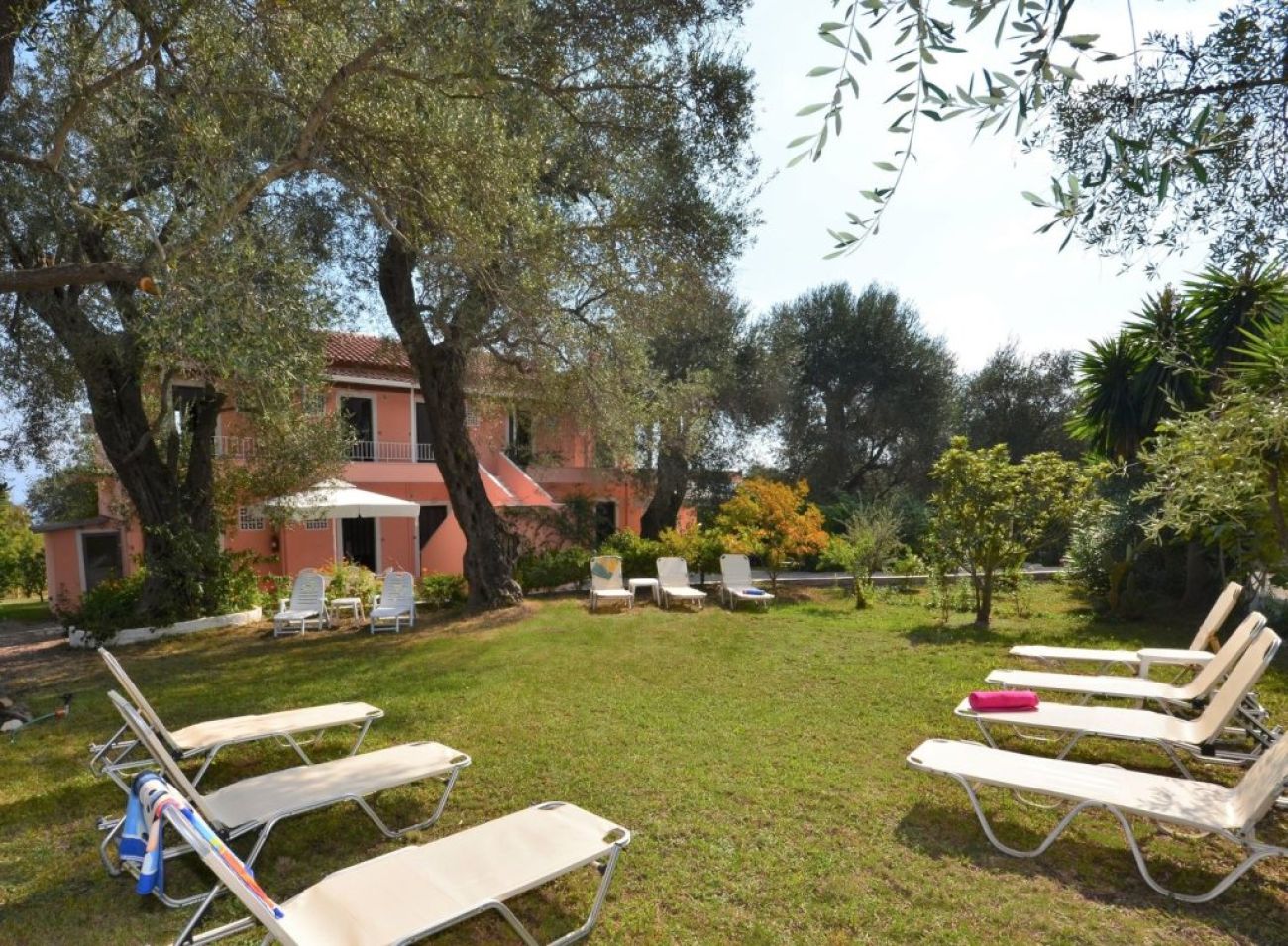 Marilena Apartmets & Studios