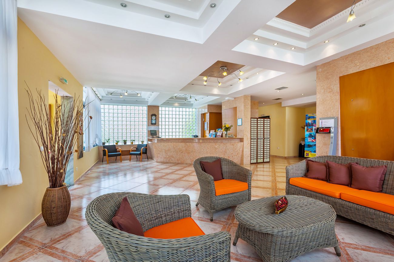 Atrium Hotel 4*