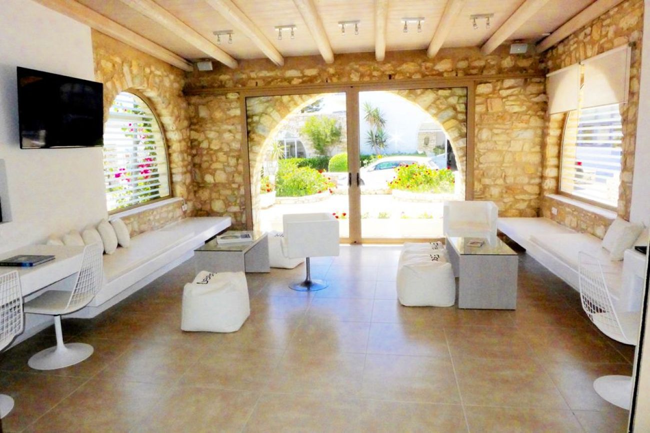 Amaryllis Beach Hotel 3*