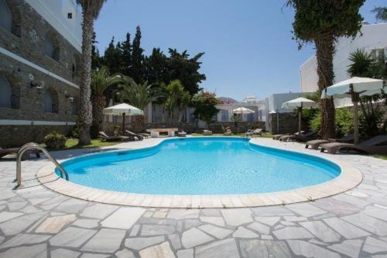 Louiza Hotel 2*