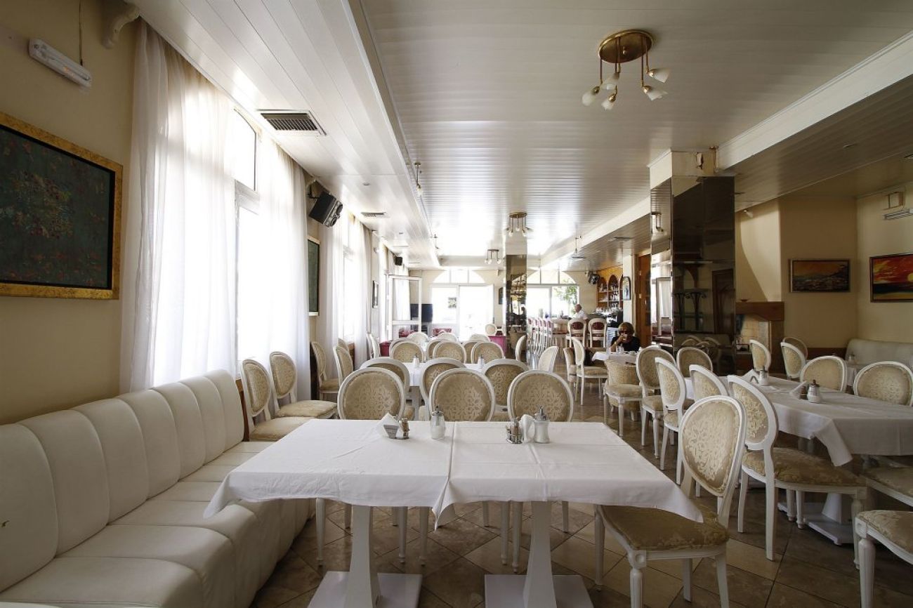 Nirikos Hotel 2*