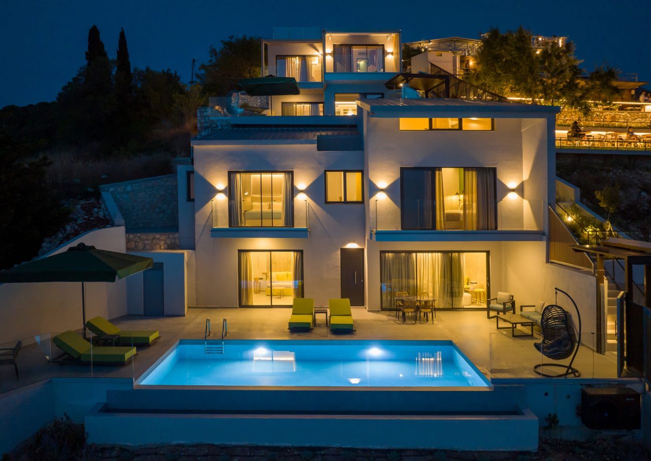 Anadeo Villas & Suites
