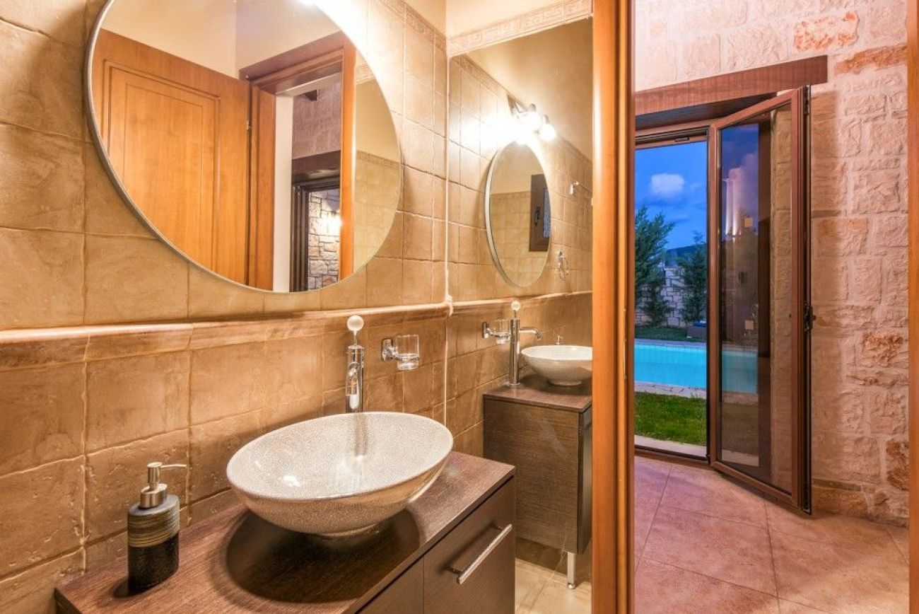 Astarte Villas 5*