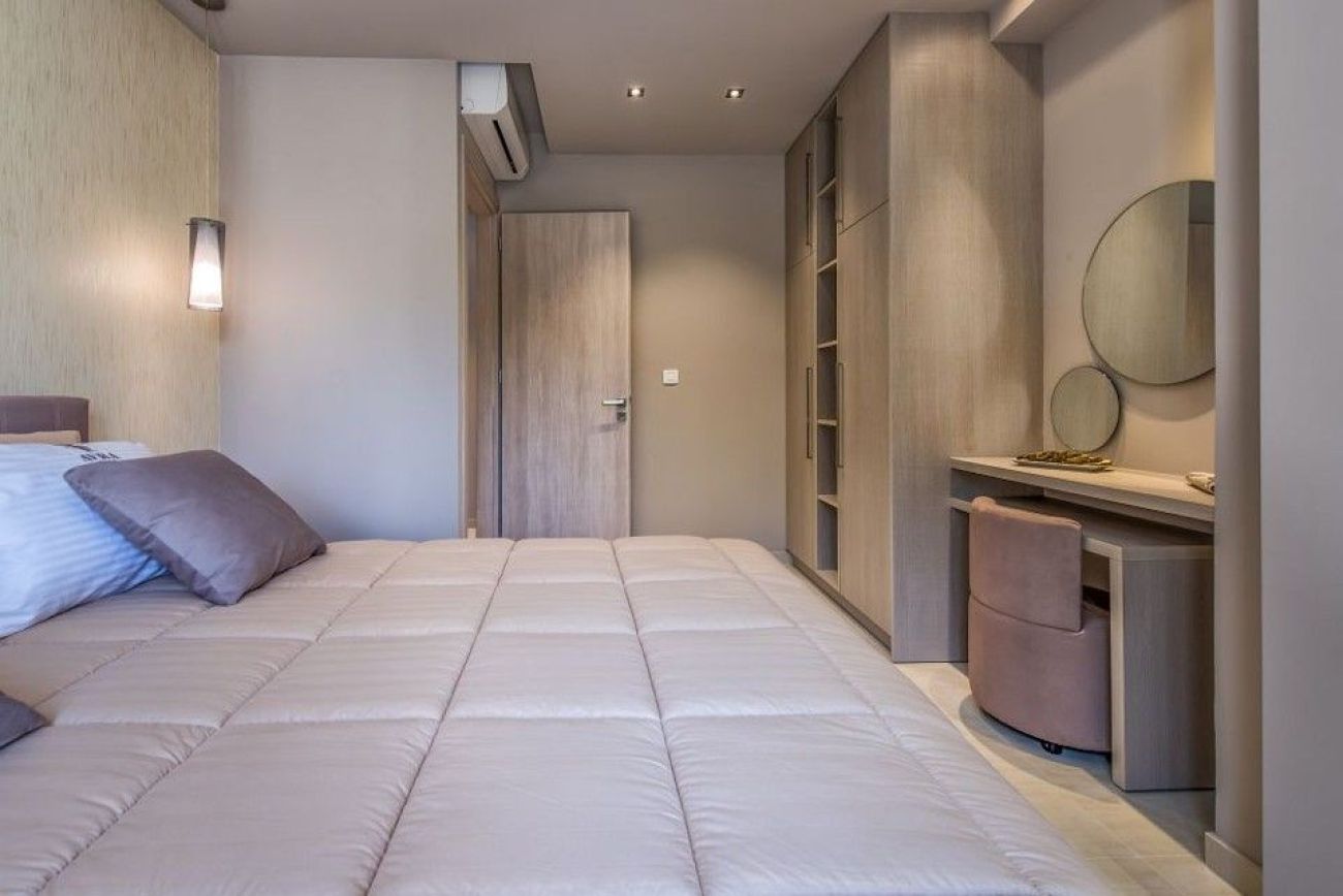 Avra Villa 5*