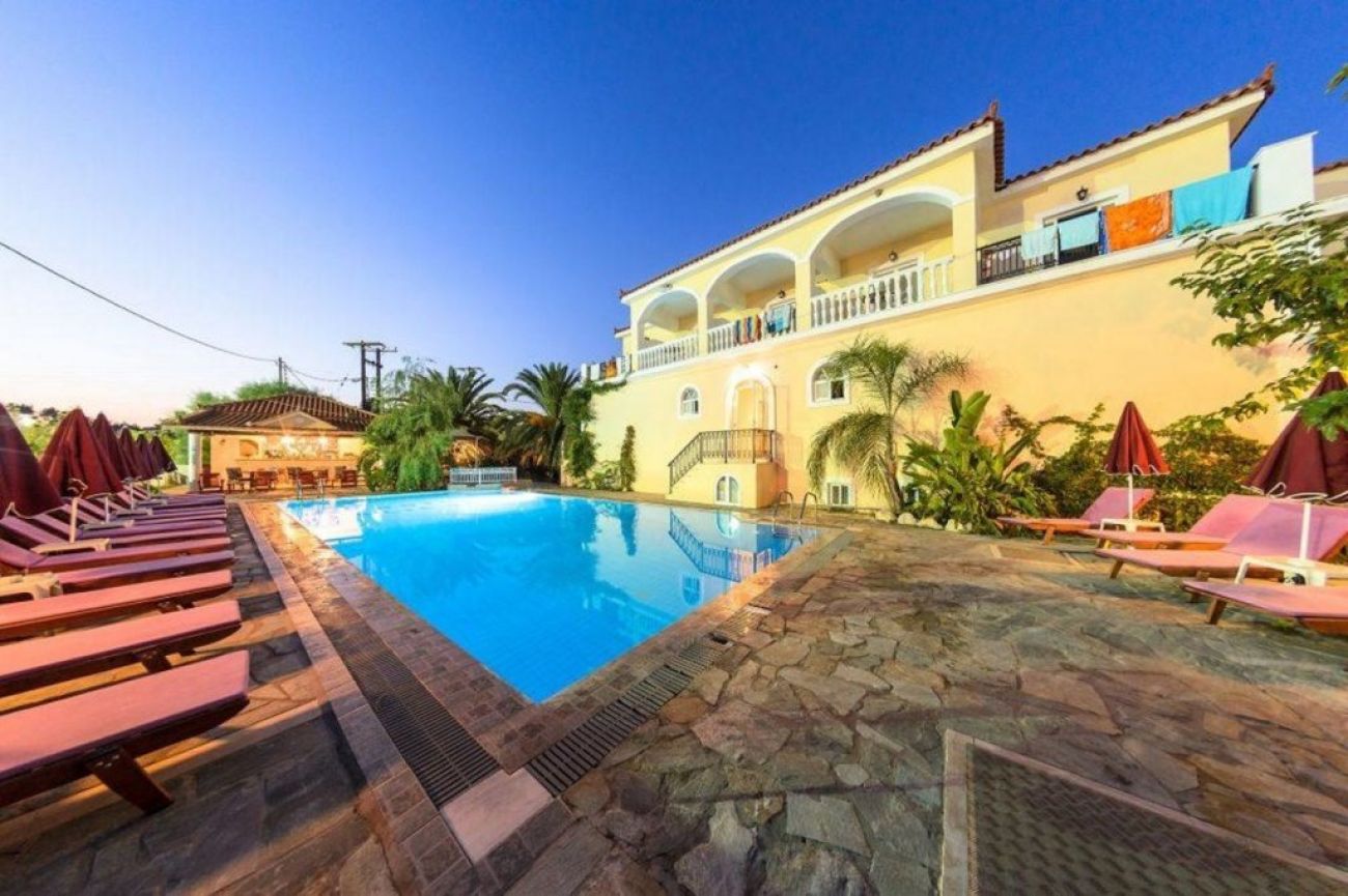 California Beach 3*
