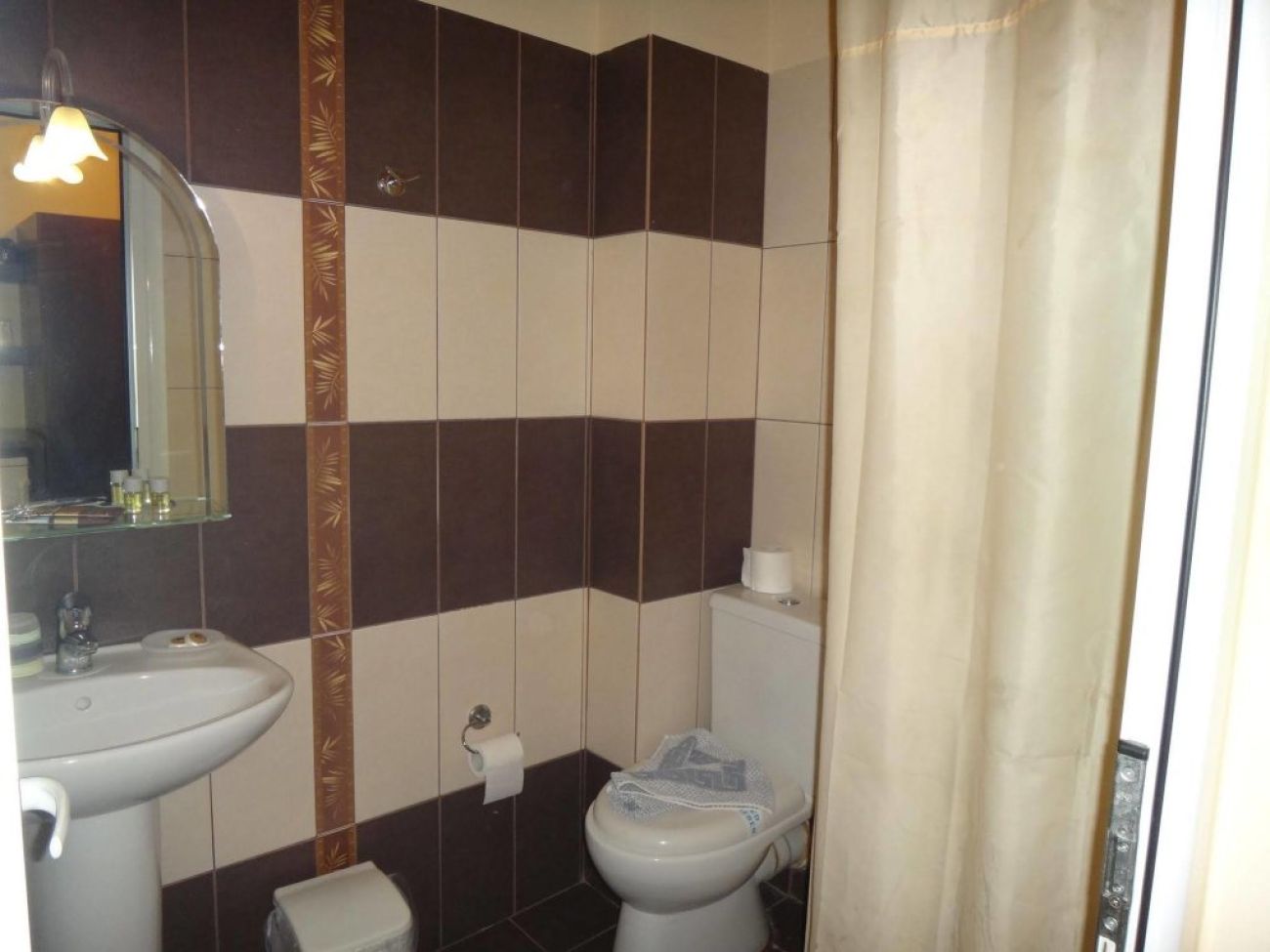 9 Queens spa Hotel 3*