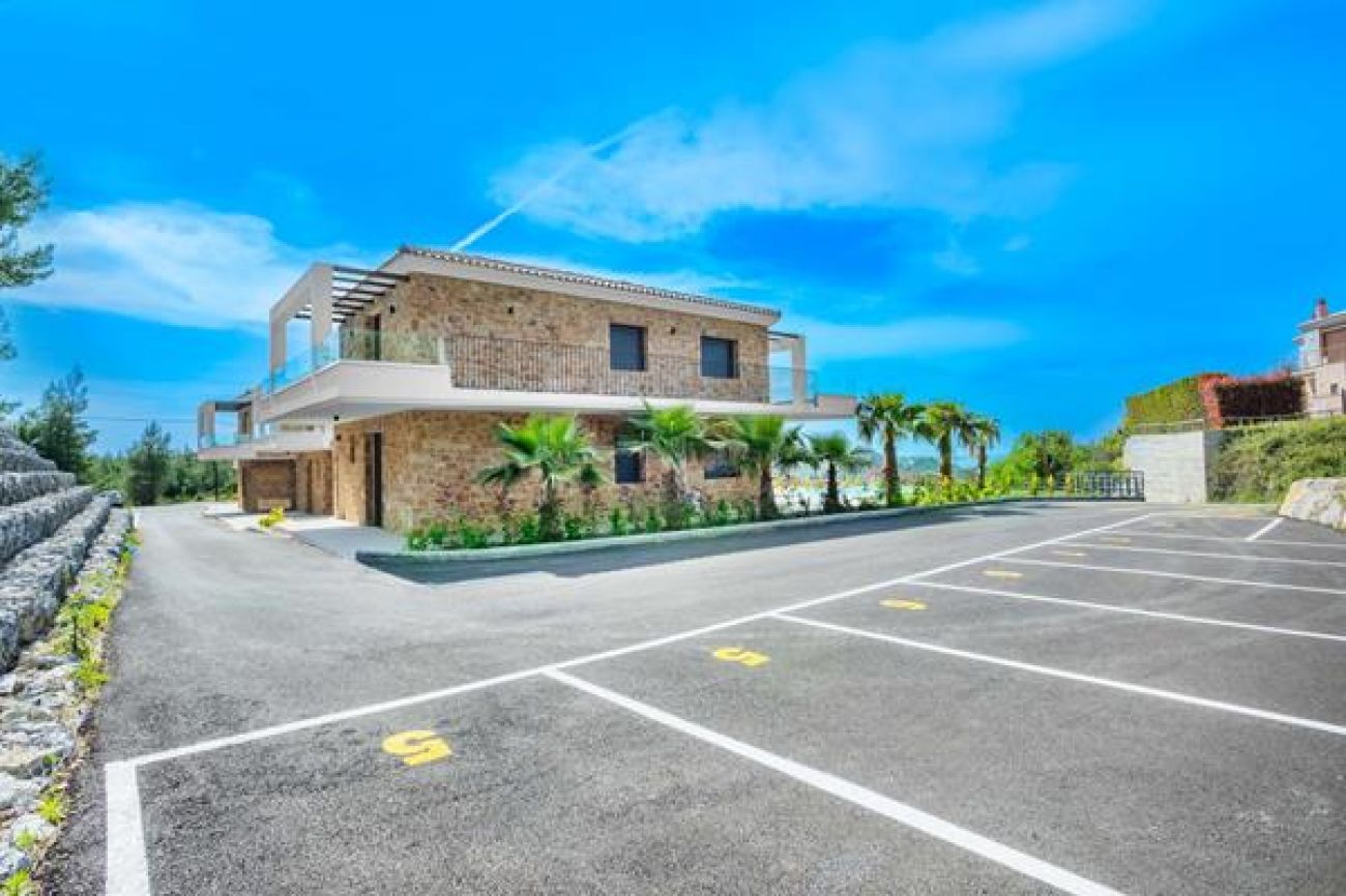 Epta Villas 2*