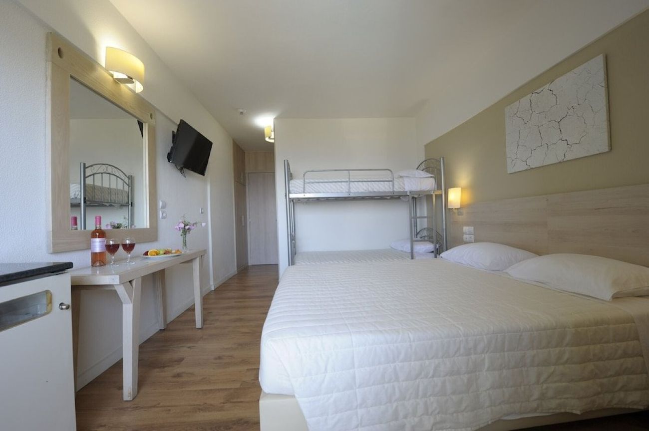 Amarynthos Resort 4*