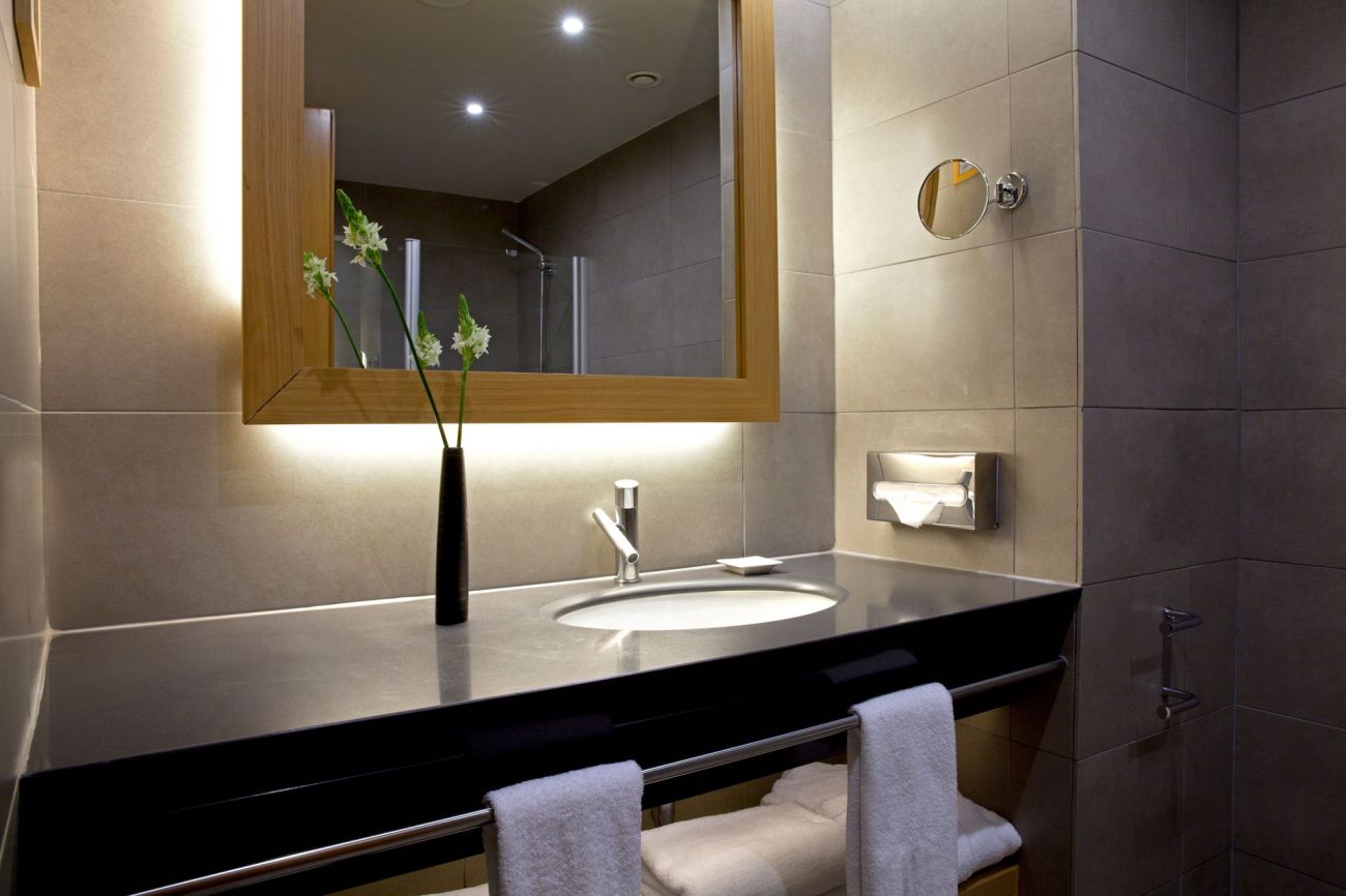 Lazart Hotel, Trademark Collection by Wyndham 5*