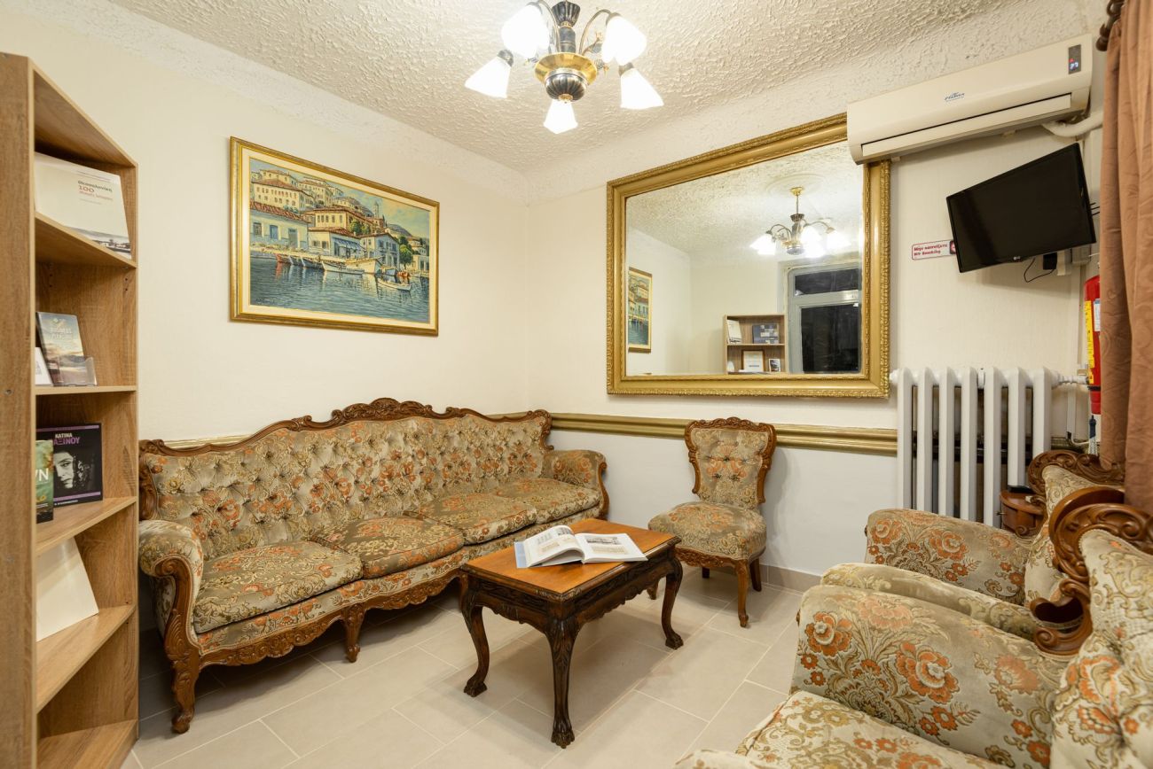 Nea Metropolis 3*