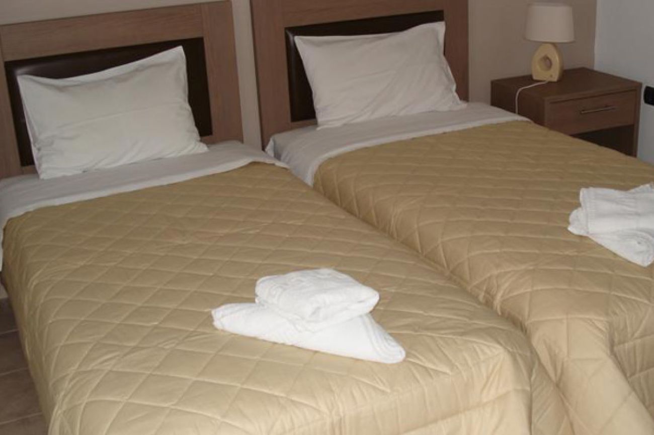 Chrisa Hotel 2*