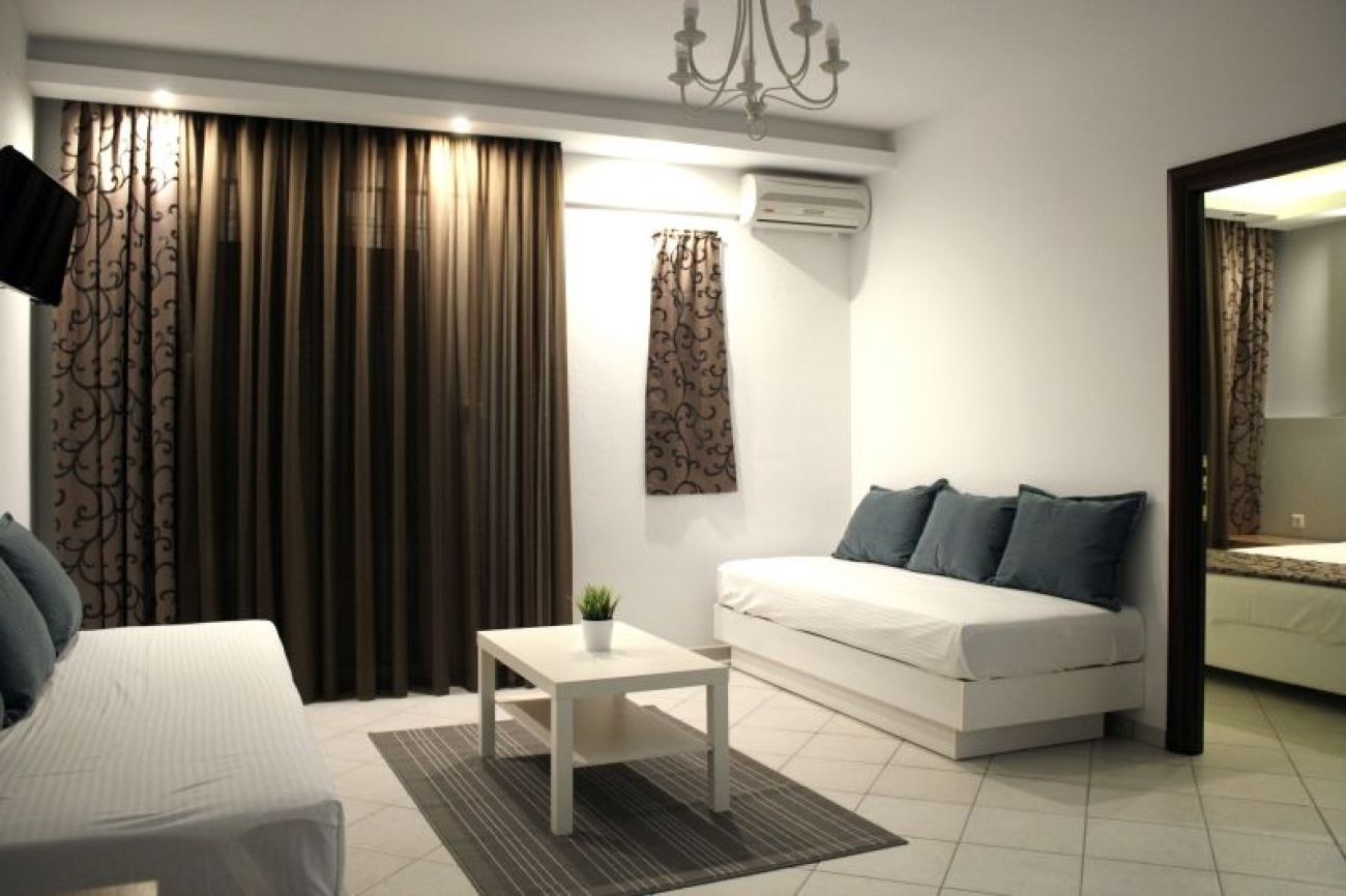 Zeus Hotel Platamonas 3*