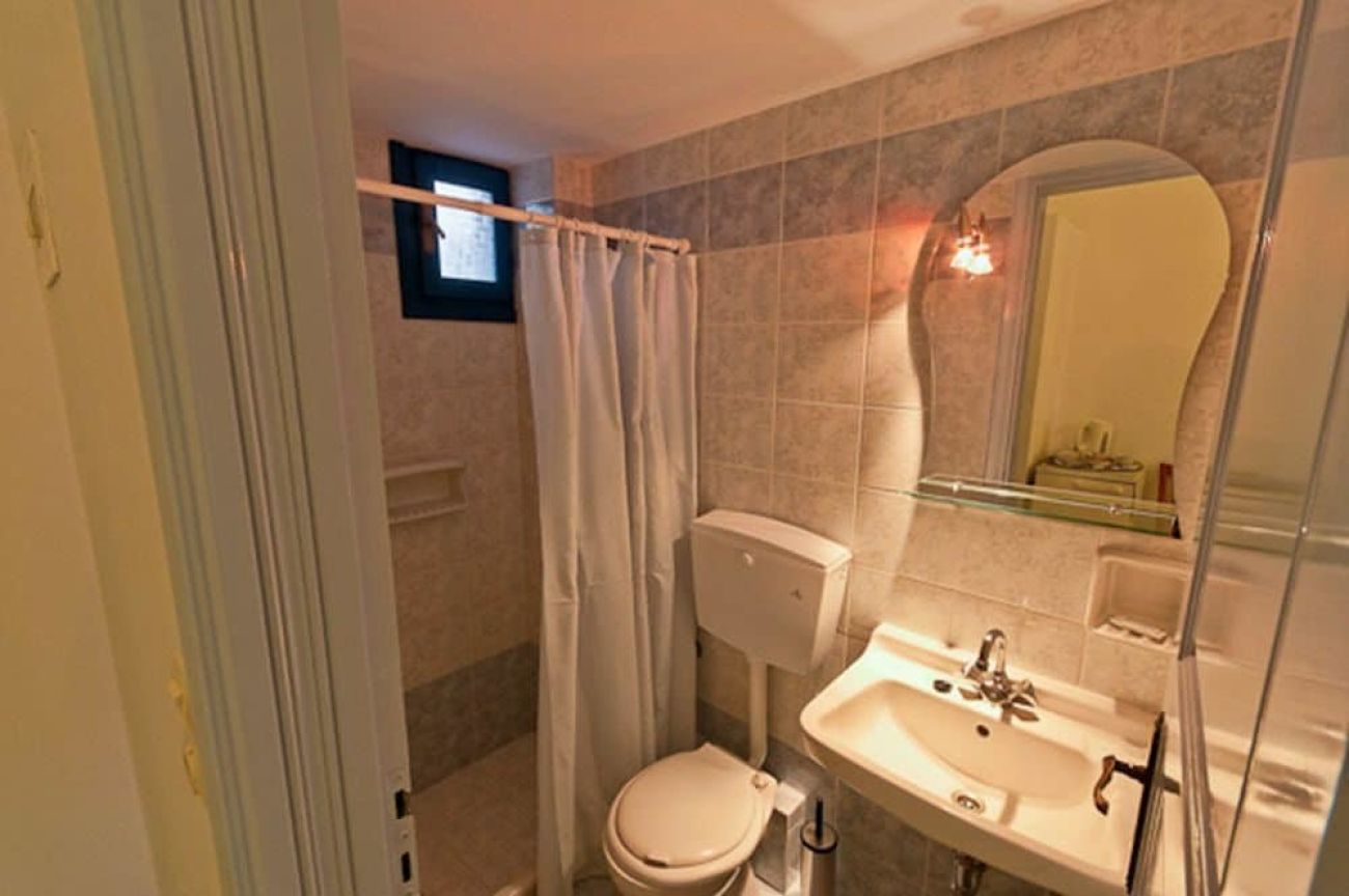 Artemis Village 3*