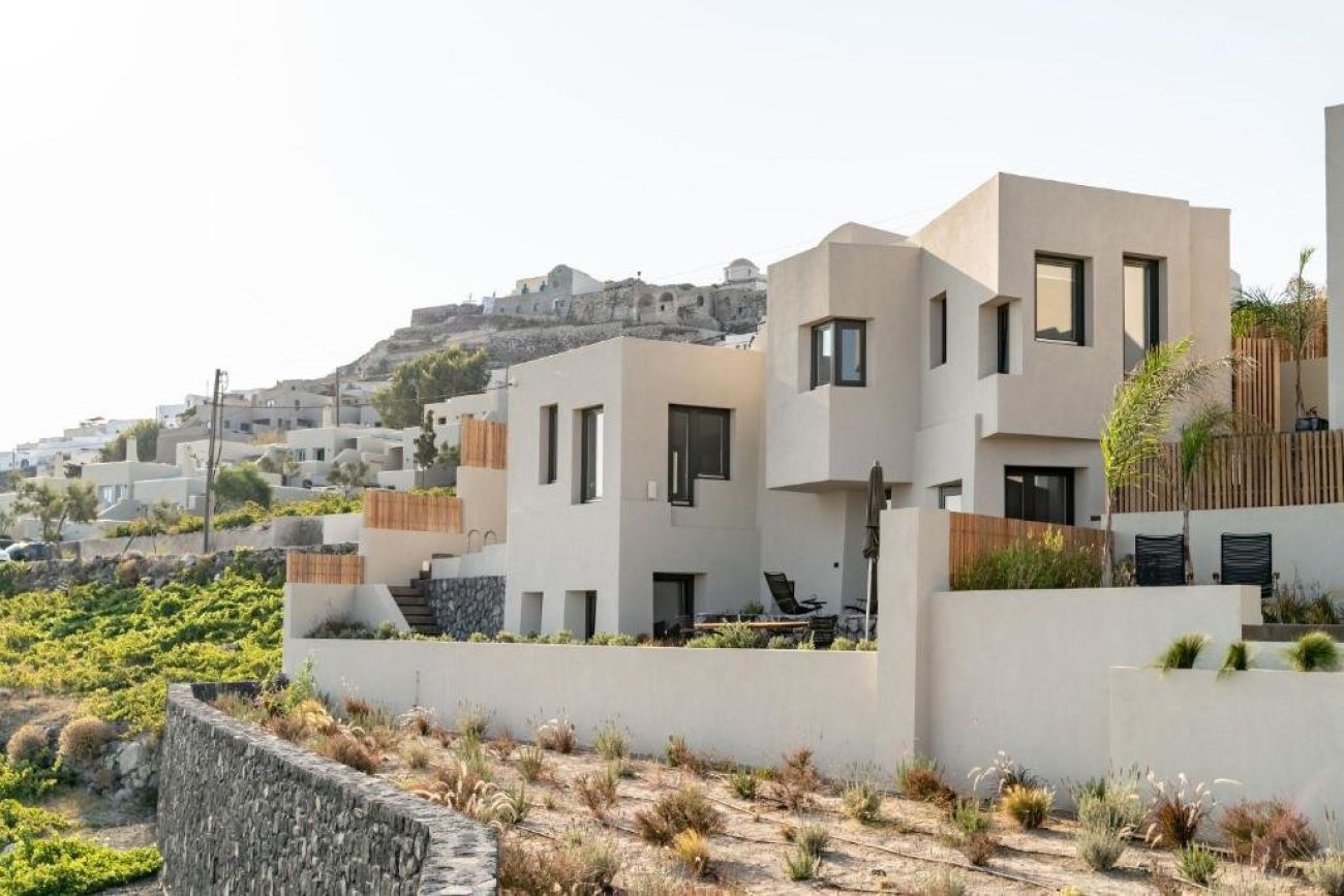 Apikia Santorini
