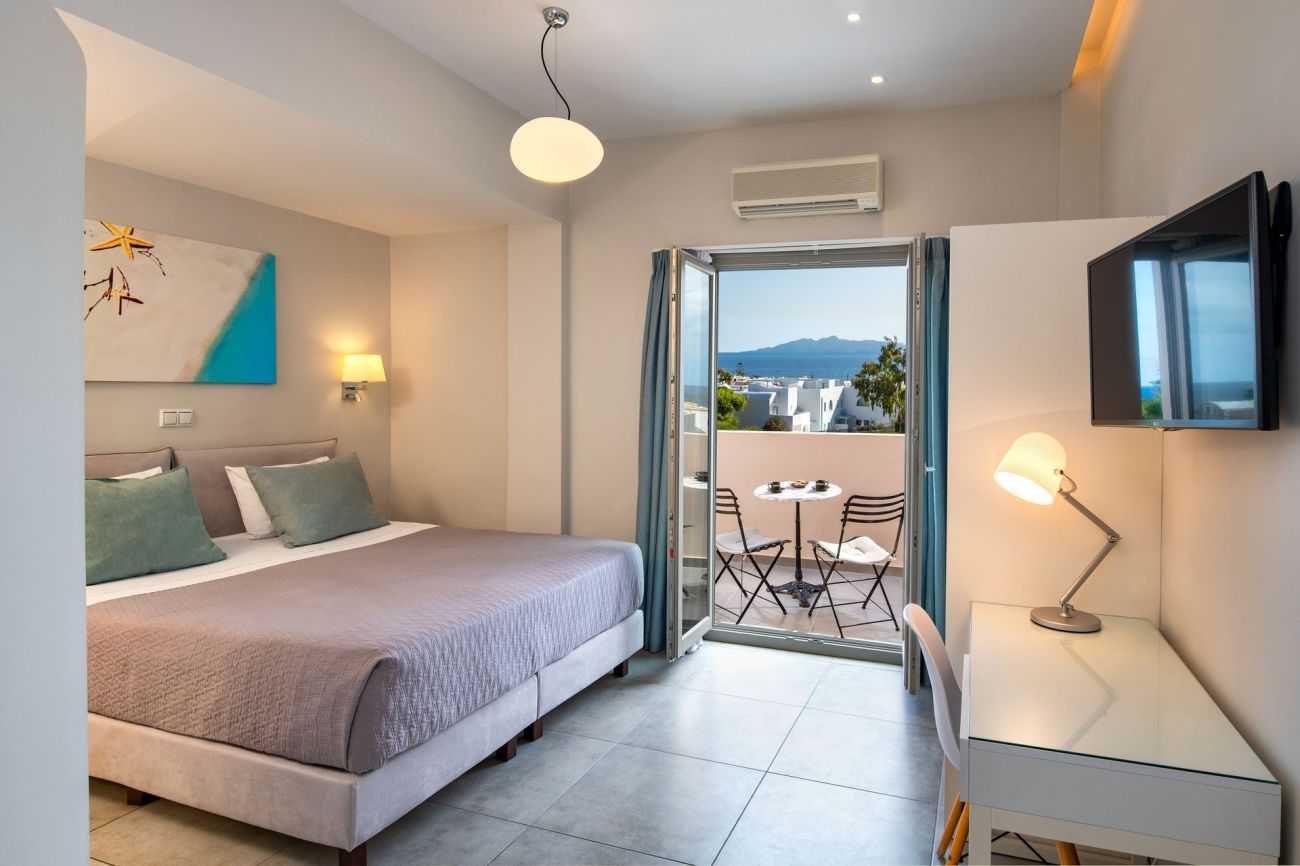 Fomithea Hotel Santorini 3*