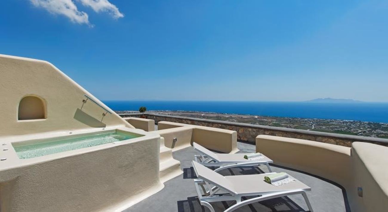 Skyfall Suites 5*