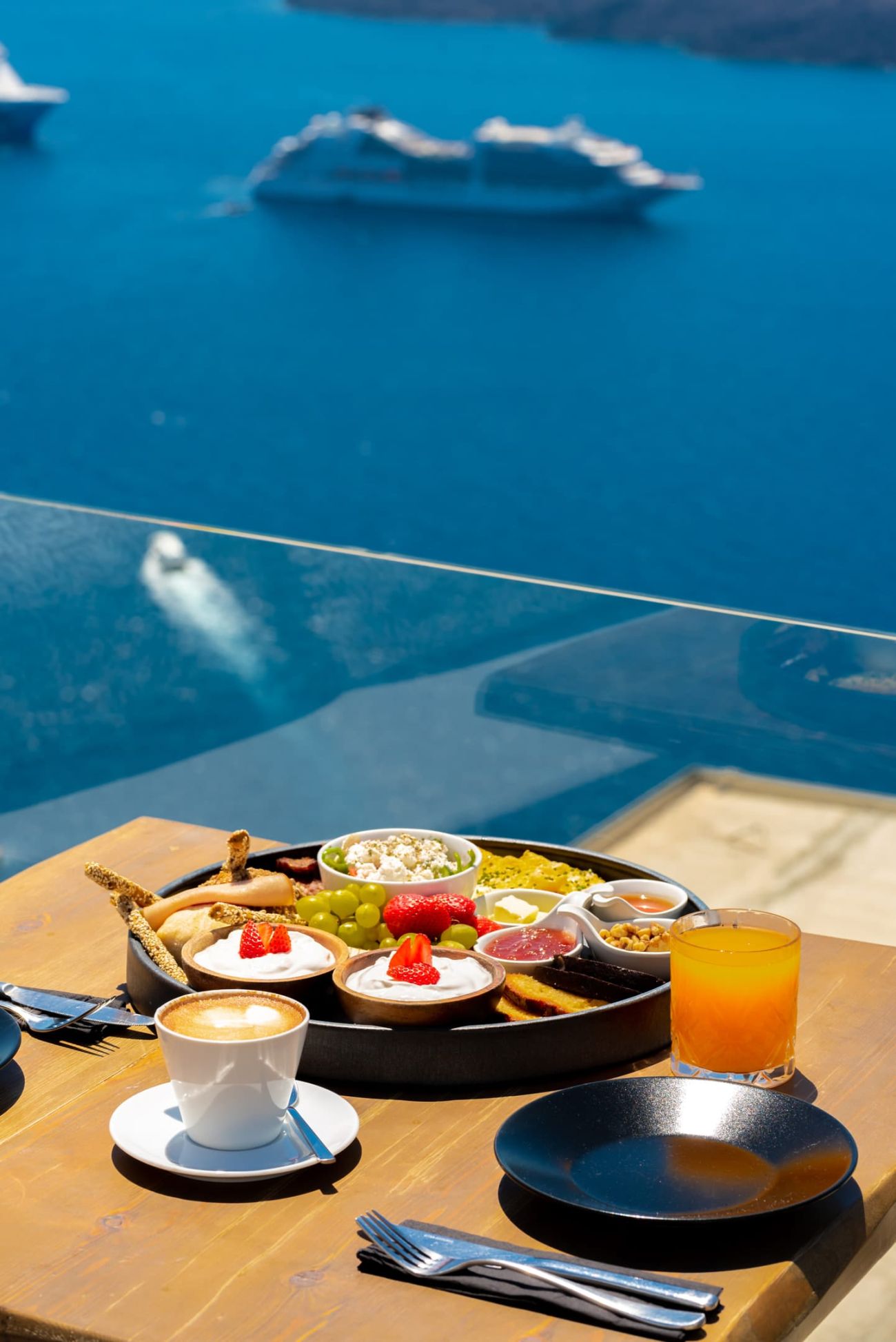 Daydream Luxury Suites Santorini 3*