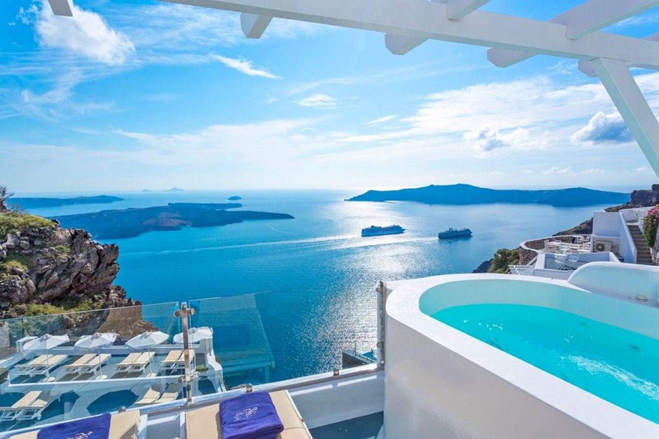 Pegasus Suites & Spa 5*