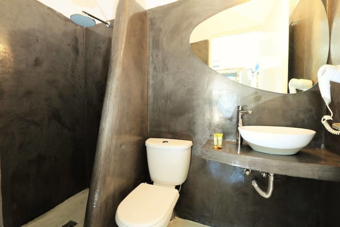 Thea Studios 3*