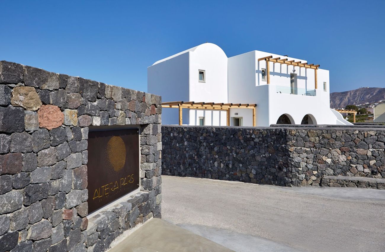 Altera Pars Suites Santorini