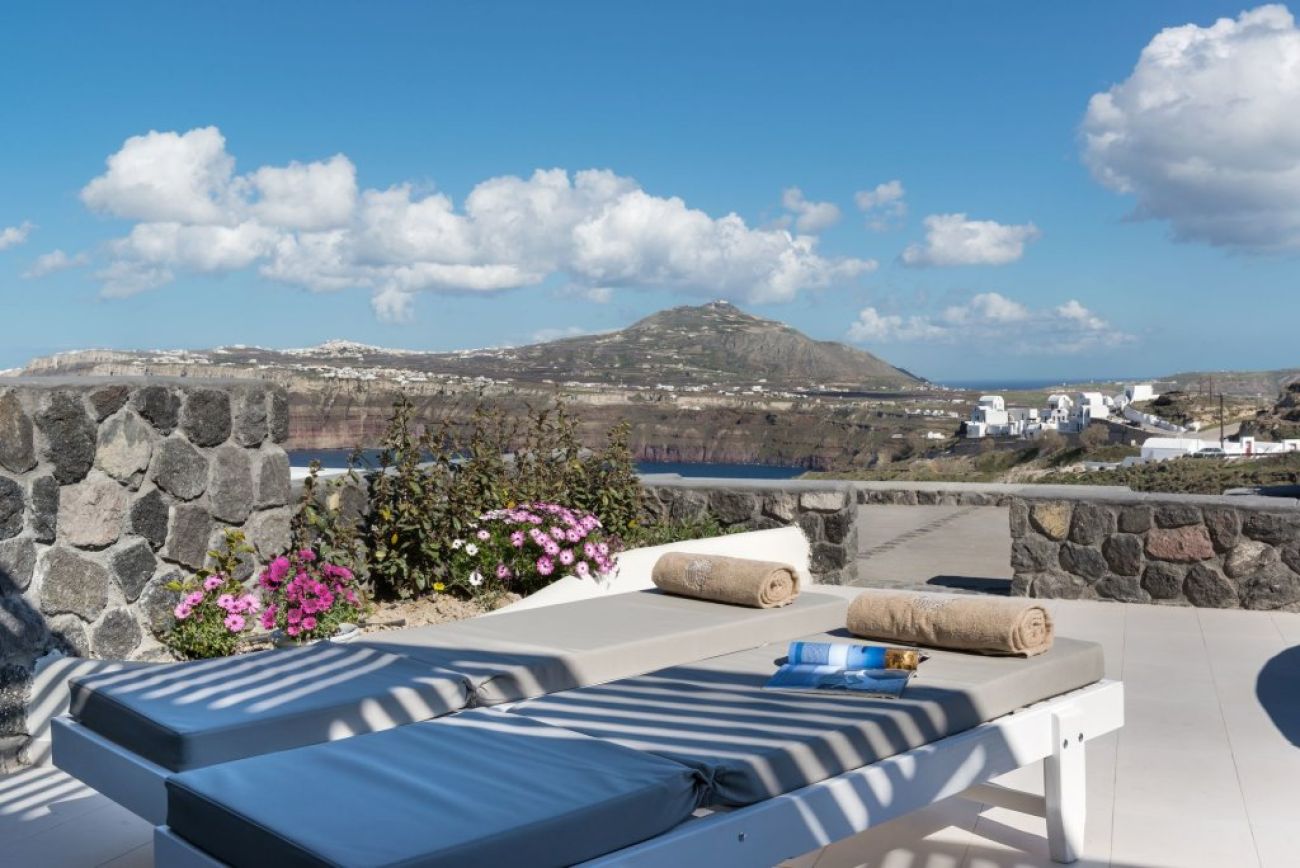 Elements of Caldera Suites 4*