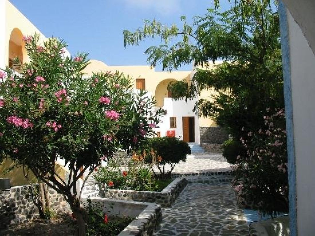Adamastos 3*