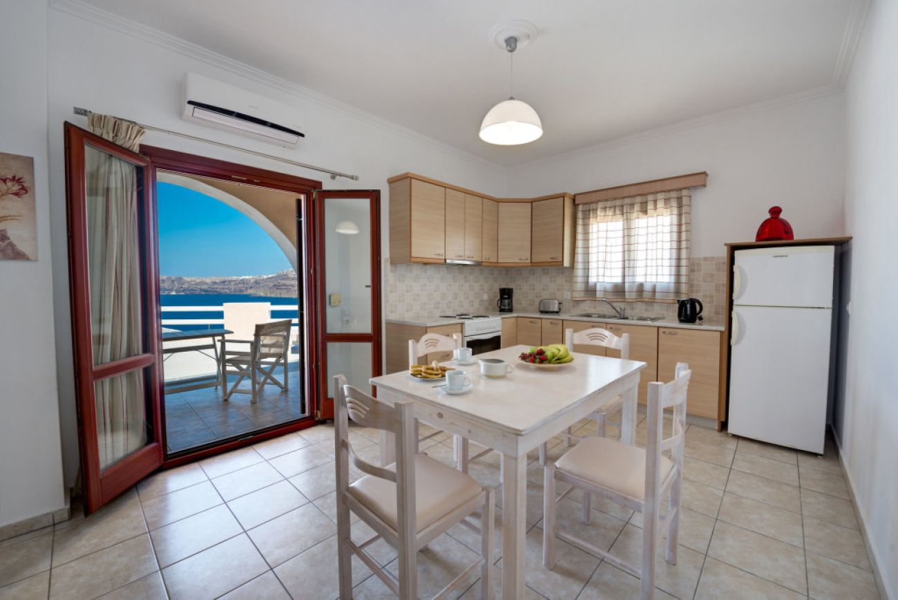 Akrotiri Apartments
