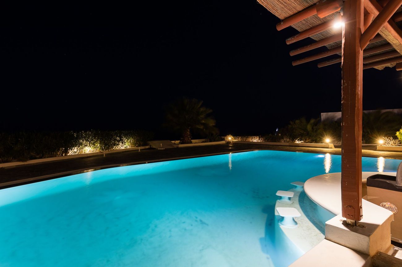 Aquaria Villa Santorini 5*