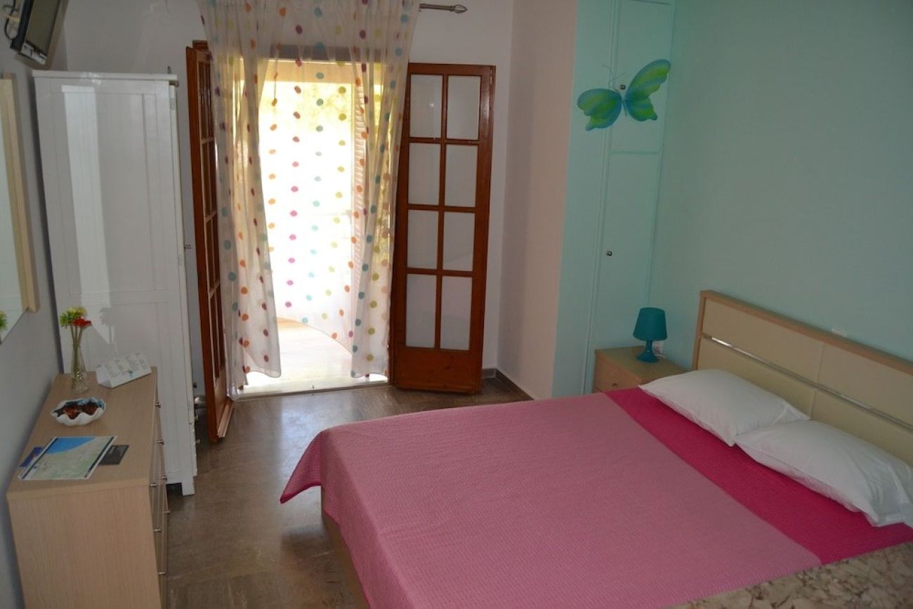 Anna Apartments