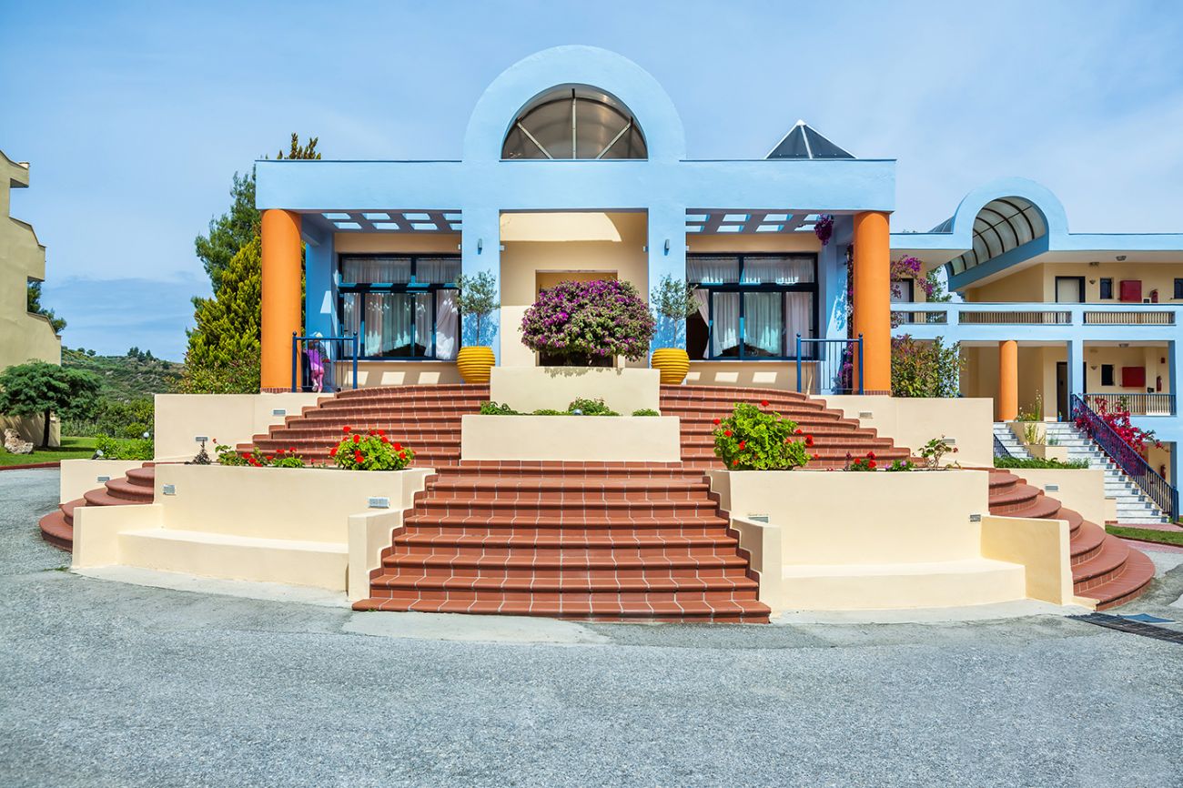 Atrium Hotel 4*