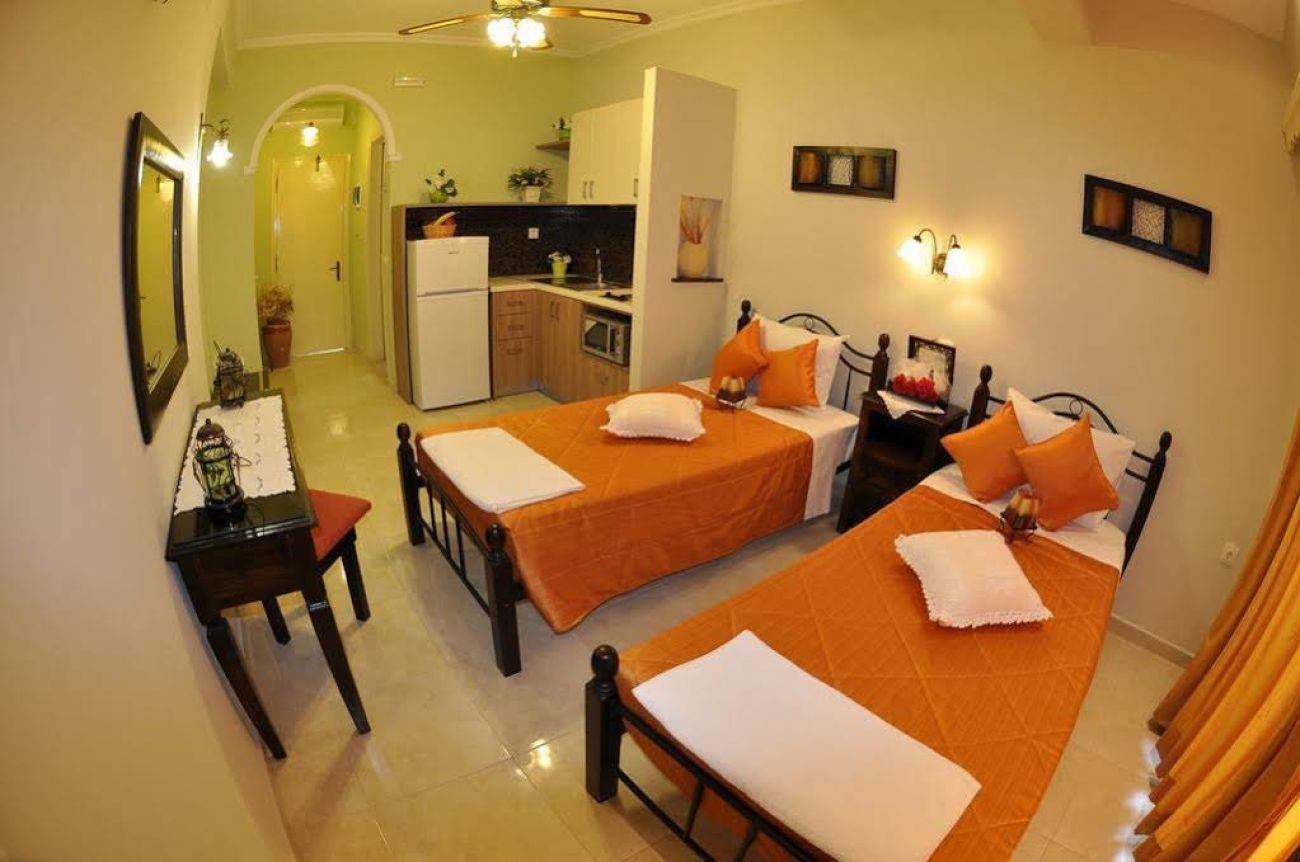 Mazis Apartments